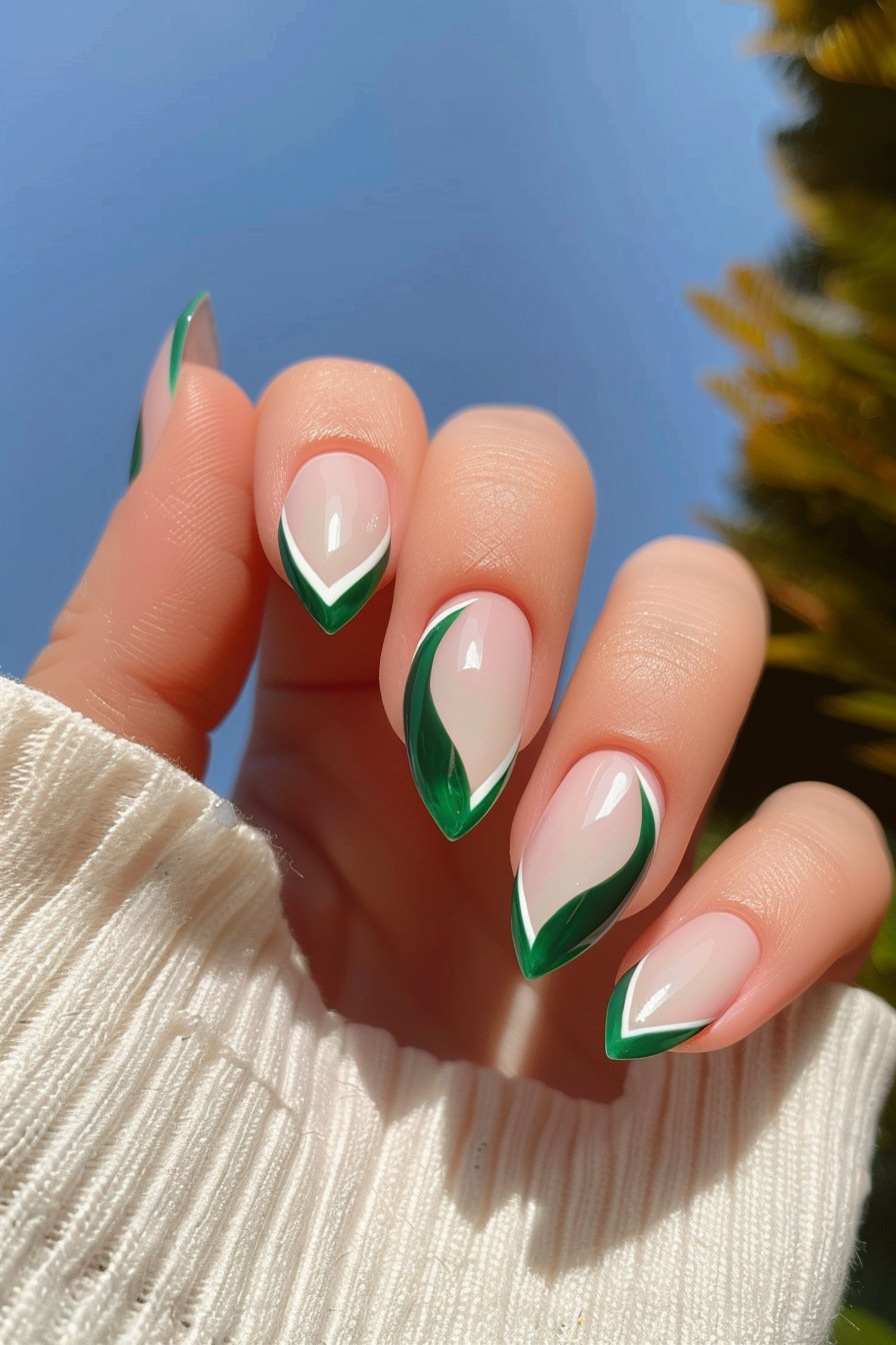 Simple Green Nail Design 5